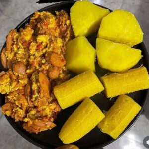 Boiled Plantain & Sauce